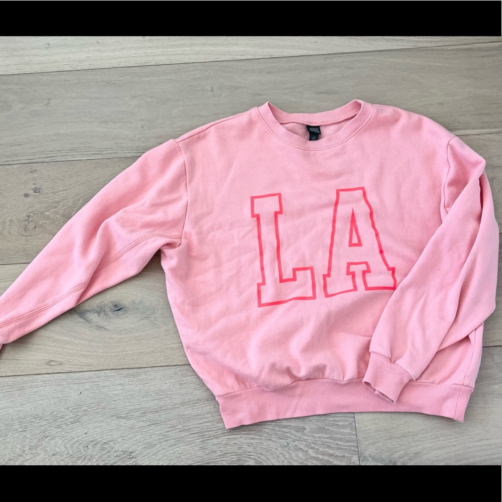 L.A hot pink sweatshirt!